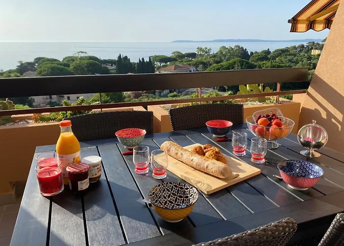 T2 Sea View In Saint-clair - Rated 3 * לה לבאנדו