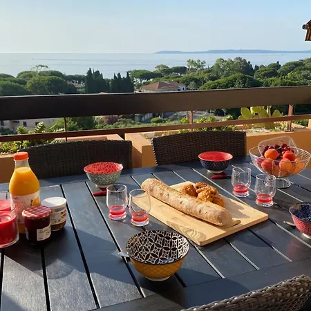 T2 Sea View In Saint-clair - Rated 3 * Le Lavandou