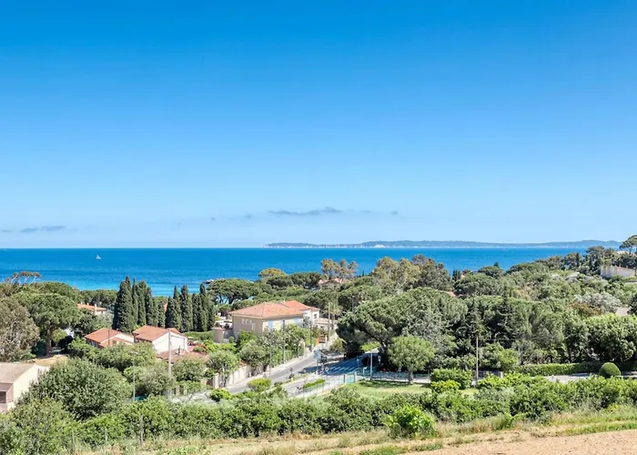 T2 Sea View In Saint-clair - Rated 3 * Le Lavandou
