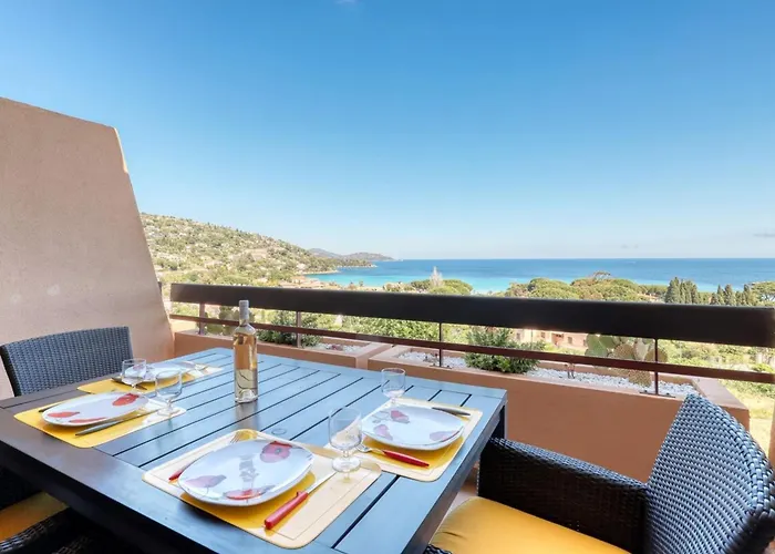 Appartement T2 Sea View In Saint-clair - Rated 3 *